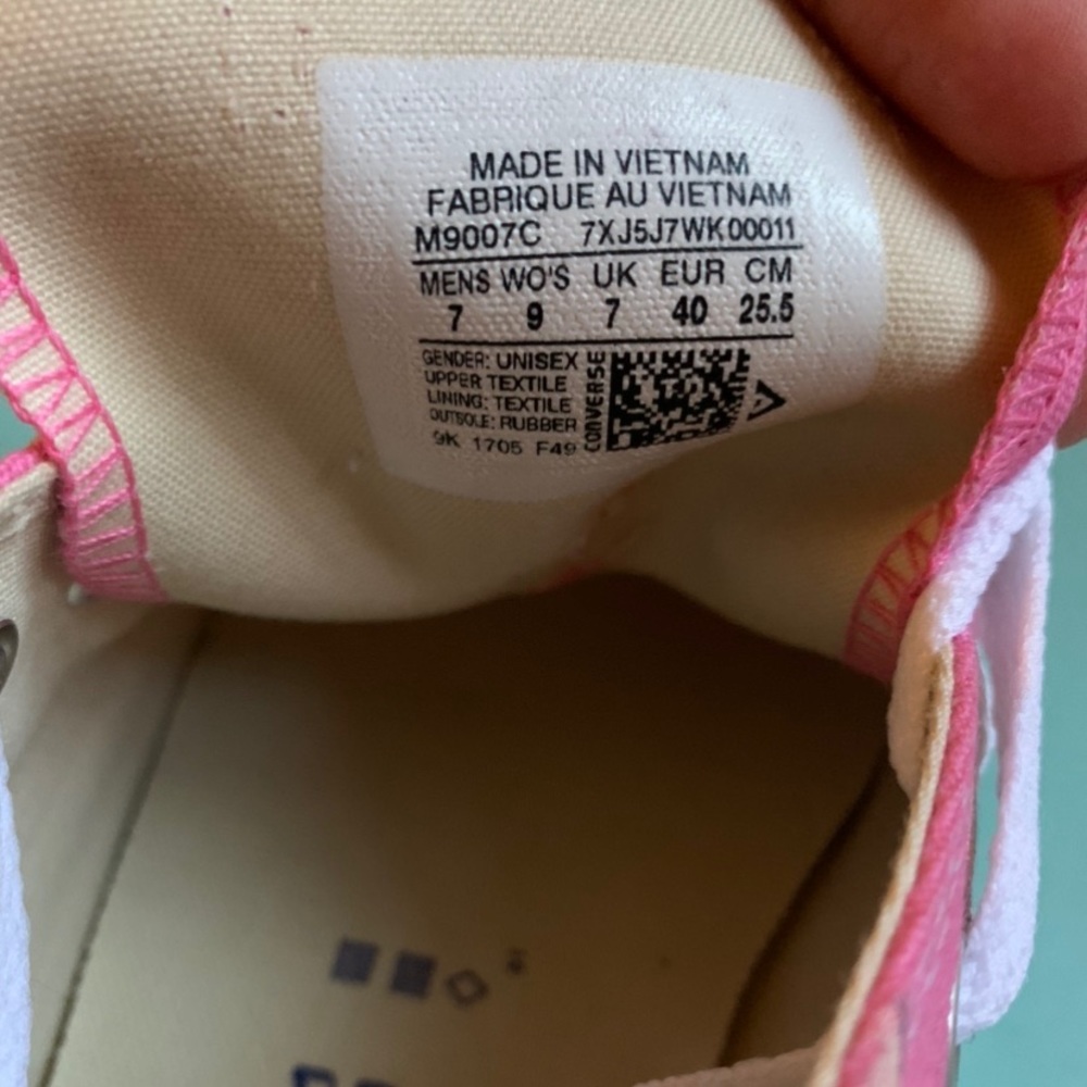 Shoes - Picture 6 of 6